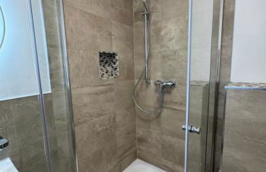 Deluxe Apartment - Ruhe Oase - 1ZKB Balkon - Parkplatz - Self Check-in 24h - Foto 16