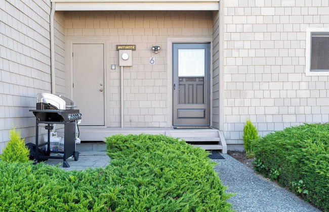 Beachcomber's Bliss by Avantstay Steps to the Beach Ocean Views - Photo 33