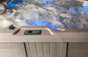 Suite royale avec en options jacuzzi, dîner aux chandelles et petit déjeuner - Photo 12