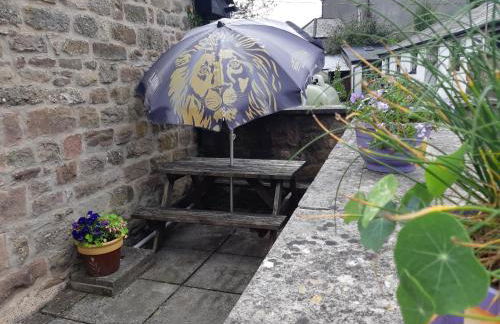 Beautiful 1-bed Cottage in Trellech - Photo 2