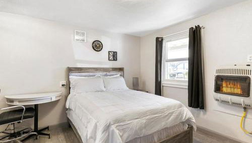 Charming Retro Property 6 - Photo 5