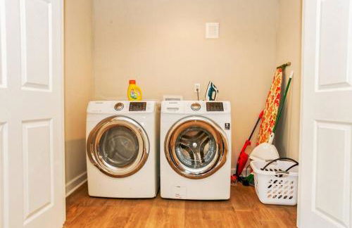 Farm Lodge with Beautiful Open Floor Plan - Foto 12