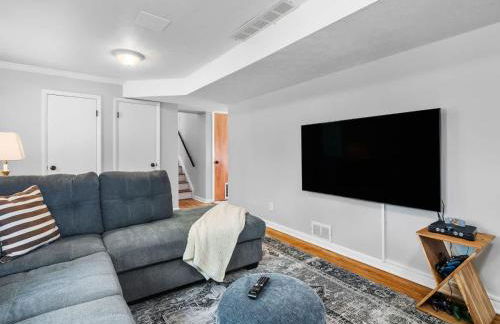 Large Remodeled 4 Bed 3 Bath Secluded With Hot Tub - Foto 40