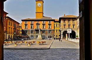ROSSENA HOME tranquillo appartamento, con giardino, vicino al centro ed all'Ospedale Santa Maria Nuova SMN - Foto 69
