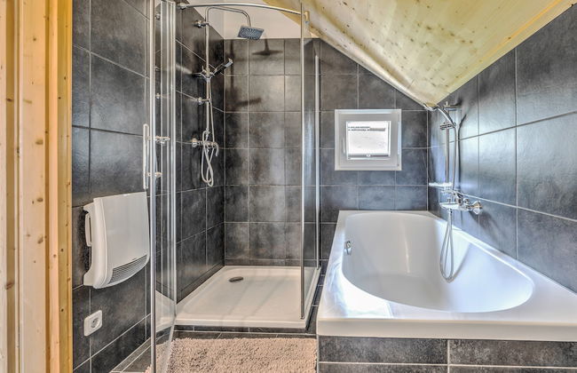 Cozy Chalet in Hohentauern near Forest - Photo 27