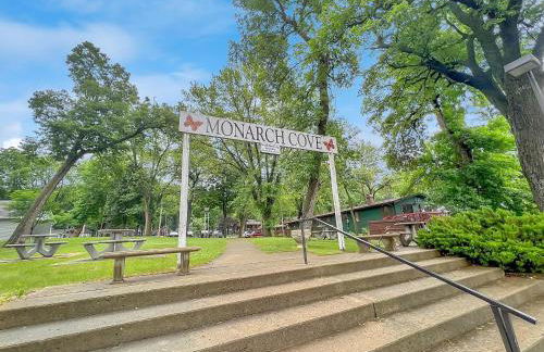 Monarch Cove Home off West Lake - Foto 28