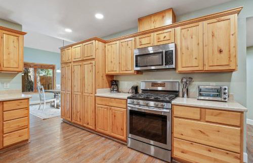 Bluebird Song Prime Flagstaff Location Outdoor Retreat with Fenced Yard and Firepit - Foto 4