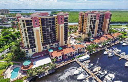 Vista Del Mar at Cape Harbour Marina, 10th Floor Luxury Condo, King Bed, Views! - Foto 22