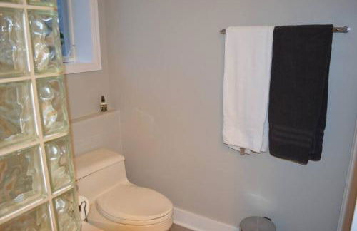 1-Bedroom Seaview Guesthouse on Seattle Luxury Estate with Views of Olympic Mountains - Foto 34