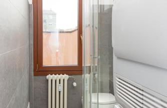 ArtStay - Free Parking, Luxury Apt, M5, Sauna - Foto 28