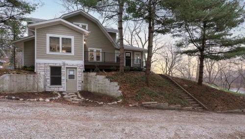 Riverside Retreat! - Photo 3