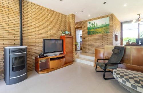 Can Noguer – Casa con piscina y jardín - Photo 13