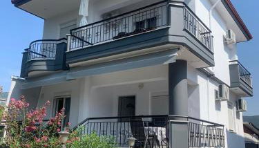 Irdis Garden - Foto 1