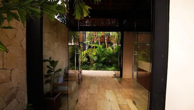 Entrada (vista interior)