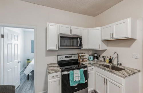 Quiet Family Home - Downtown, Pet Friendly, 4 Beds - Foto 14