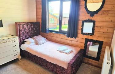 Magpie 3 HuntersMoon-Longleat-Warminster-Bath - Photo 11