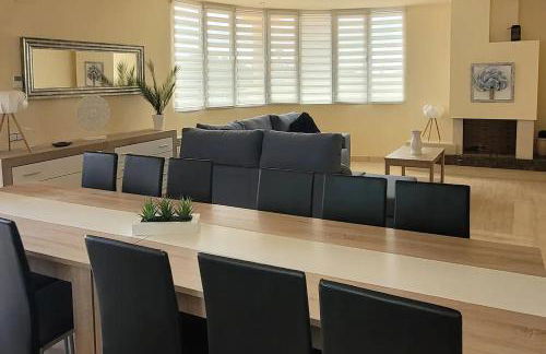 Villa Lluna Sitges 15 minutes drive from Sitges Swimming pool XXL 16 people - Foto 17