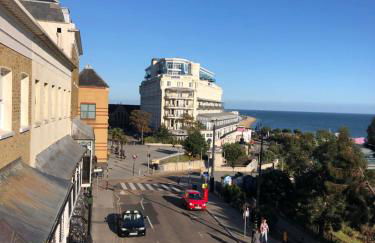 Pier View Self Catering Luxury Apartments - Foto 23