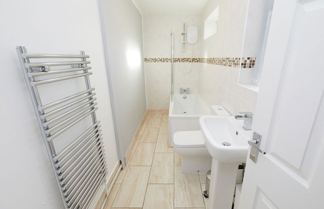 2 Bed Derby House- Parking - Rolls Royce - Foto 18