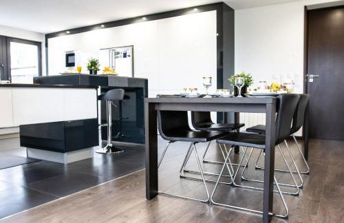 Viana do Castelo Home - Photo 16