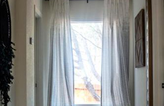 Luxe Boutique-Style Home w/Indoor Hot Tub - Foto 16