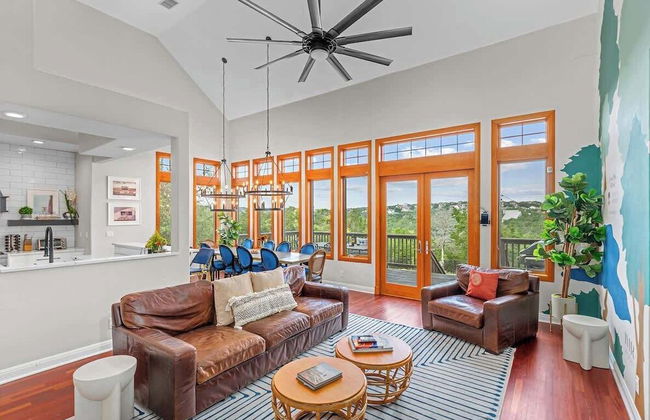 Luxurious Lake Park House: Sleeps 25, Pool, Hot-tub, Firepit and Game Room! - Foto 41