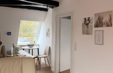 Idyllisches Wohnen im Schloss - Foto 4