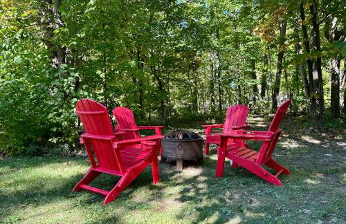 Charming Long Lake Cottage-Hot Tub-Pet Friendly-Near Alpena - Photo 22