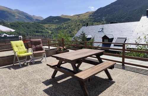 Apartamento con terraza y vistas panorámicas en Taüll con plaza de parking - Foto 5