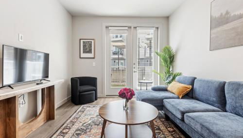 Poolside Luxury 1BR w Private Patio - Photo 3, Other