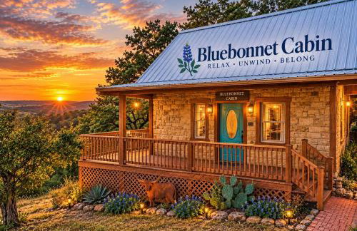 RUSTIC BLUEBONNET CABIN With VIEW BY HIDDEN FALL PARK - Photo 1