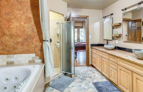 Italian-Styled Home with Lake Views and Private Pool - Photo 16