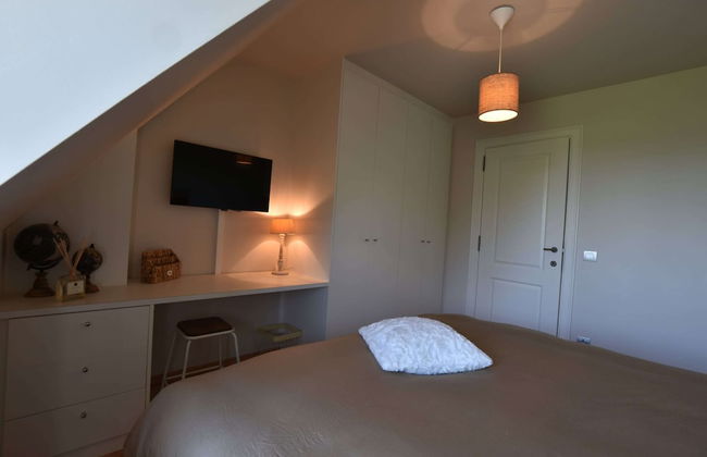 Tasteful Mansion in Lichtervelde with Hot Tub - Photo 24