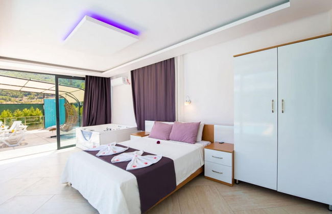 Dreamy Villa With Private Pool and Jacuzzi in Kas - Foto 50