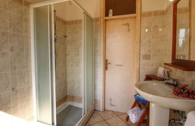 _x000d_ boutique Villa With Pool - Photo 13