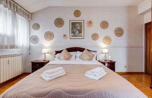 The Elegant Penthouse - Ampio Attico con Posto Auto - Foto 27