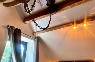 Cosy Hampshire Barn Getaway, Large garden alongside a stunning river - Fire Pit, BBQ, Outdoor seating - Country walks & Pubs - Foto 19