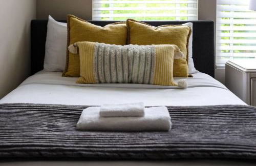 Two Townhomes - Hot Tubs and Rooftop Balconies - Foto 21