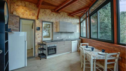 Gorgeous Apartment In Capezzano Monte - Foto 4