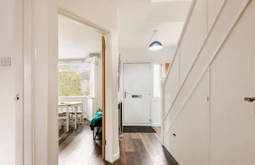 Entire House-Long Stays in Gloucester-Contractors- Families - Foto 6