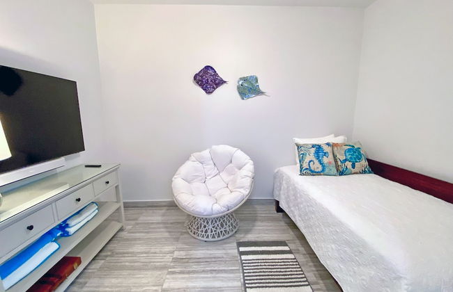 Galleon Villas by Hello Cayman Vacation - Photo 21