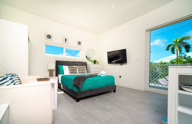 Cayman Luxury Rentals at The Grove - Photo 61