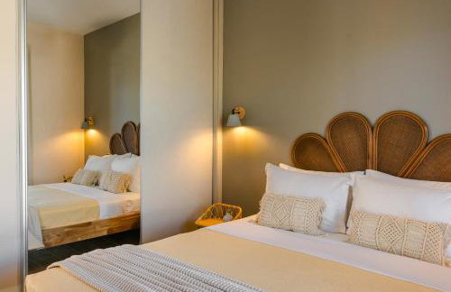 aZOLAki Suites - Photo 46