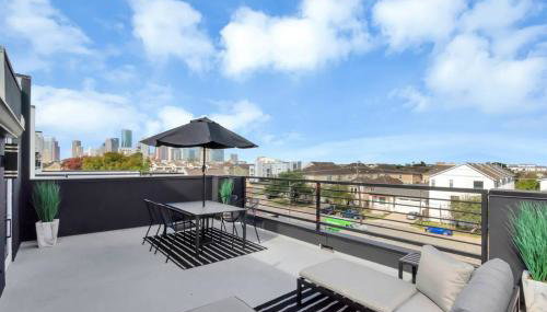 The Suite Spot! Downtown Skyline Views! Sleeps 12 - Foto 5