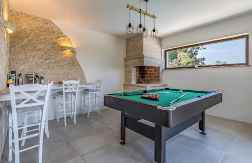 2 Bedroom Lovely Home In Hrboki - Photo 8