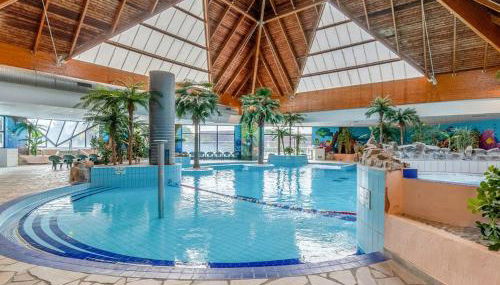 Cottage avec Parking gratuit - piscine et jeux - Foto 1