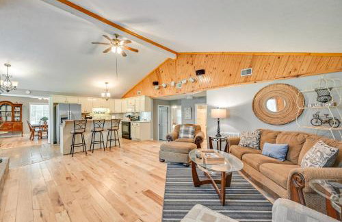 Access to Rough River Lake! Family Home with Deck - Foto 8