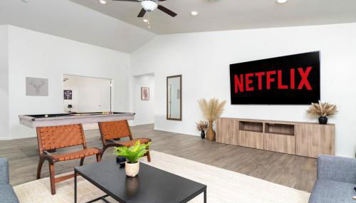 Spacious Family Oasis ~ PoolTable ~ Backyard ~ Pkg - Foto 4