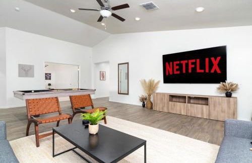 Spacious Family Oasis ~ PoolTable ~ Backyard ~ Pkg - Foto 4