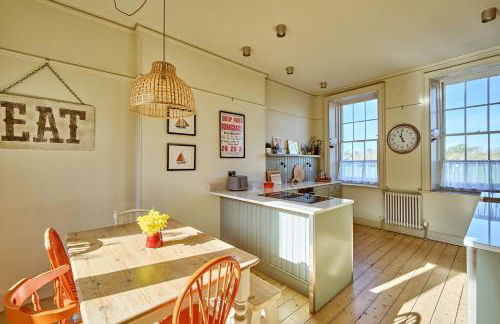 Charming townhouse with sunny garden - Foto 23